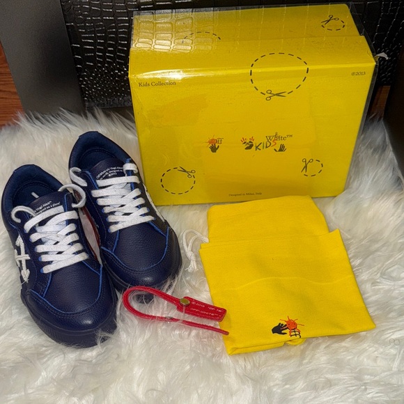 Off-White Boys Vulcanized Lace Up Navy and White Sz 10 Sneakers - Picture 8 of 8